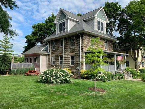 416 S Naperville Rd, Wheaton, IL 60187 photo 2