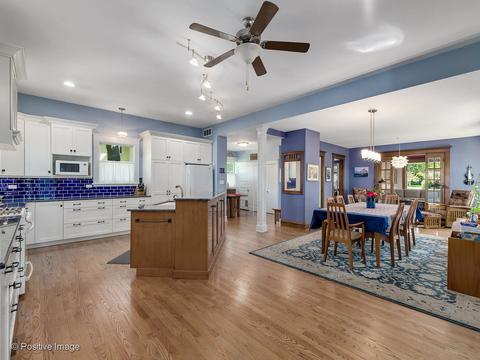 416 S Naperville Rd, Wheaton, IL 60187 photo 6