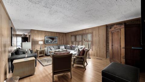 1024 Gamon Rd, Wheaton, IL 60189 photo 11