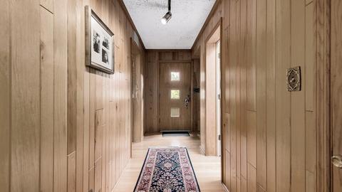 1024 Gamon Rd, Wheaton, IL 60189 photo 4