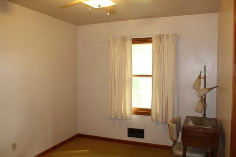 530 E Front St, Gilman, IL 60938 photo 11