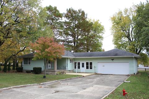 530 E Front St, Gilman, IL 60938 photo 1