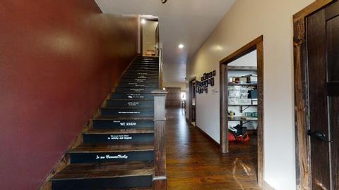 410 E Logan St, Arthur, IL 61911 photo 4