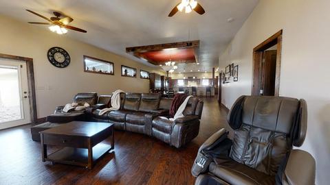 410 E Logan St, Arthur, IL 61911 photo 31