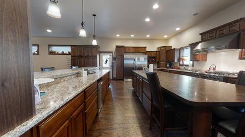 410 E Logan St, Arthur, IL 61911 photo 18
