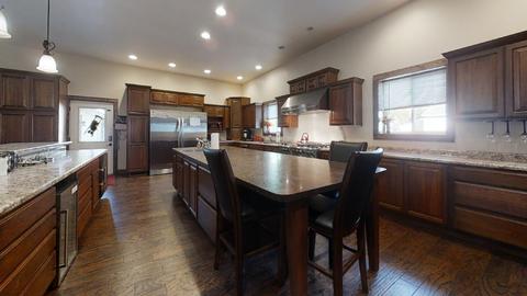 410 E Logan St, Arthur, IL 61911 photo 17