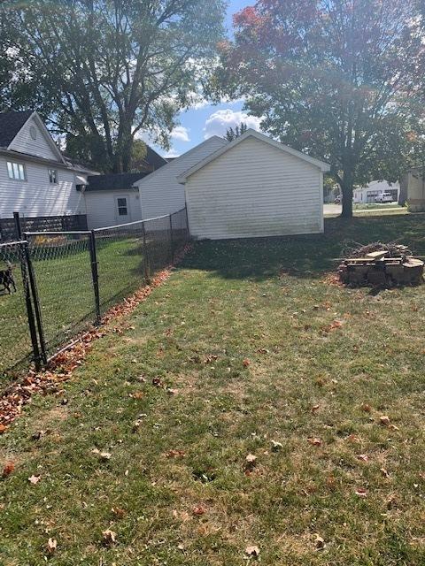 51 Oak St, Weldon, IL 61882 photo 17