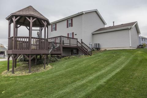 101 Barnes Rd, Elgin, IL 60124 photo 21
