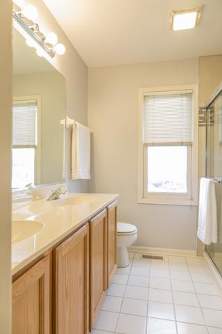 101 Barnes Rd, Elgin, IL 60124 photo 13