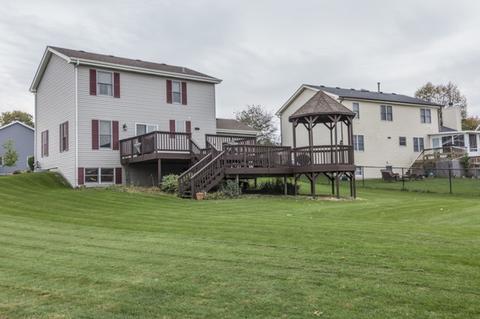 101 Barnes Rd, Elgin, IL 60124 photo 20