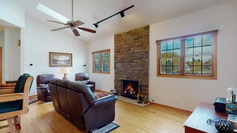 1809 W Cobblestone Ln, Mchenry, IL 60051 photo 9