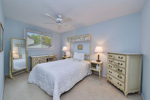1928 Nottingham Ln, Wheaton, IL 60189 photo 16