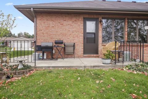 1005 Laesch Ave, Bloomington, IL 61704 photo 30