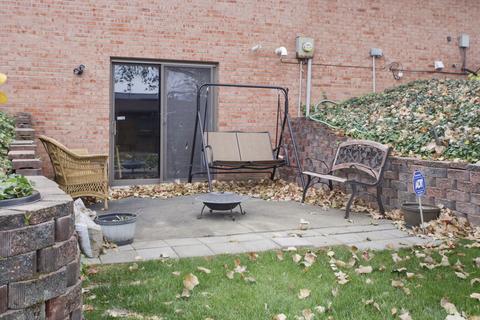 1005 Laesch Ave, Bloomington, IL 61704 photo 29