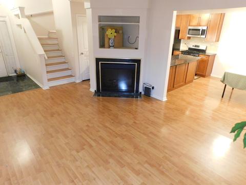 1225 Summersweet Ln, Bartlett, IL 60103 photo 3
