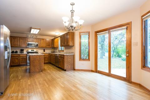 13156 Paula Ct, Plainfield, IL 60585 photo 8