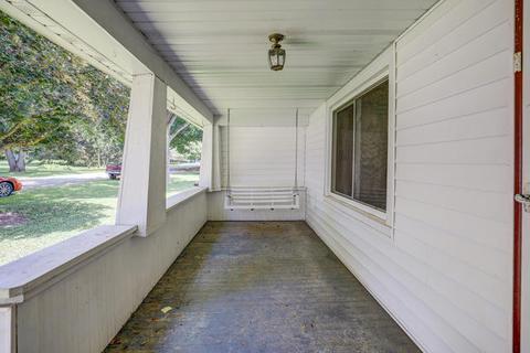 201 S Jackson St, Philo, IL 61864 photo 5
