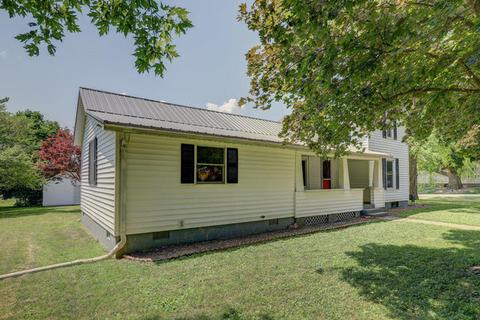 201 S Jackson St, Philo, IL 61864 photo 4