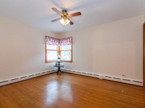 325 Hamilton Ave, Elgin, IL 60123 photo 6