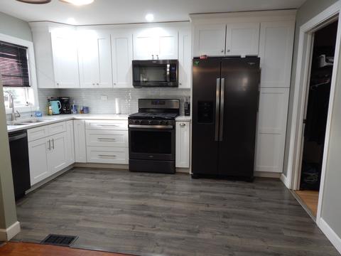 7725 Mcvicker Ave, Burbank, IL 60459 photo 4