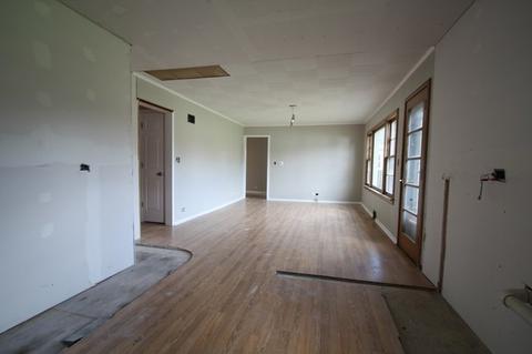 1520 E Forest Ave, Des Plaines, IL 60018 photo 14