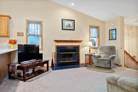 1222 Beacon Hill Ct, Normal, IL 61761 photo 4