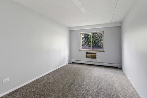 582 Fairway View Dr #1F, Wheeling, IL 60090 photo 7