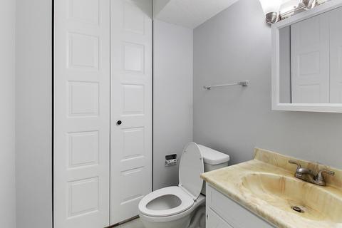 582 Fairway View Dr #1F, Wheeling, IL 60090 photo 10