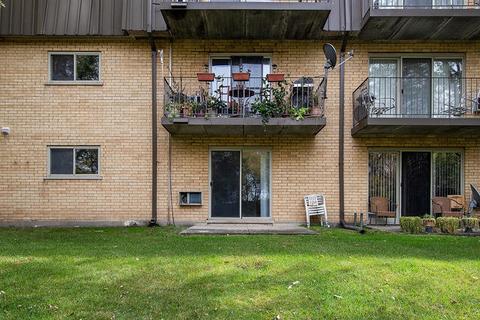 582 Fairway View Dr #1F, Wheeling, IL 60090 photo 11