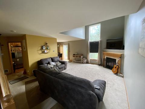 2463 Amber Ln, Elgin, IL 60123 photo 3
