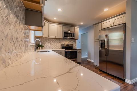 104 Wolf St, Walnut, IL 61376 photo 9