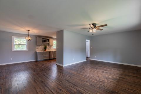 104 Wolf St, Walnut, IL 61376 photo 15
