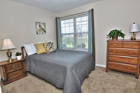 641 Lancaster Cir, Elgin, IL 60123 photo 8