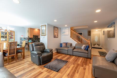 2601 E Hammond Ave, Burnham, IL 60633 photo 2