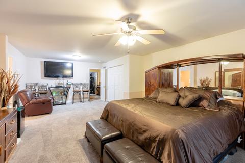 2601 E Hammond Ave, Burnham, IL 60633 photo 8
