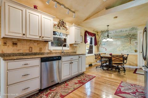 402 Briar Ln, Morris, IL 60450 photo 7