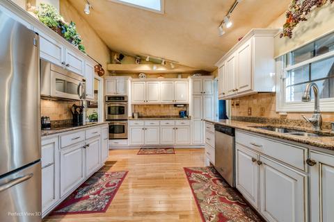 402 Briar Ln, Morris, IL 60450 photo 8