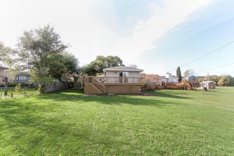 255 N Oak Ave, Bartlett, IL 60103 photo 2