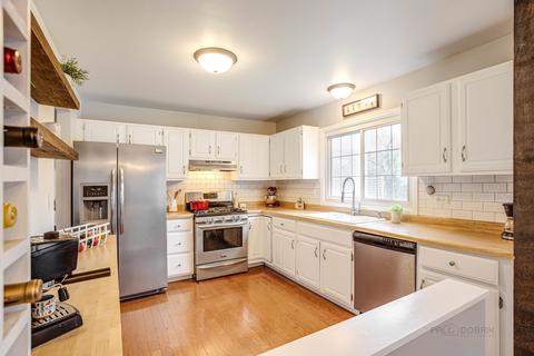 287 Hill Ave, Bartlett, IL 60103 photo 10