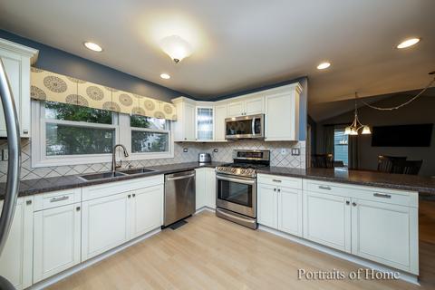 4355 Lombardy Ln, Hoffman Estates, IL 60192 photo 4