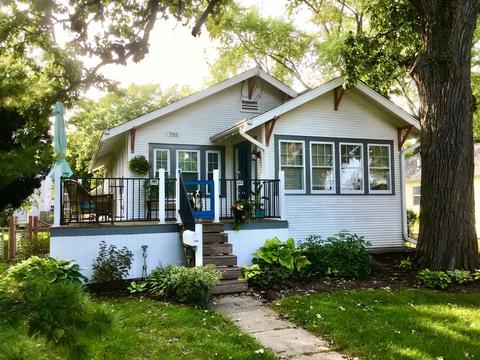 705 Center St, Mchenry, IL 60050 photo 1