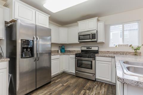 1776 Ruby Dr, Pingree Grove, IL 60140 photo 5