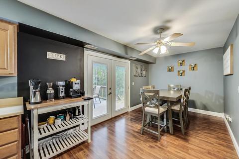 61 Pine Cir, Cary, IL 60013 photo 6