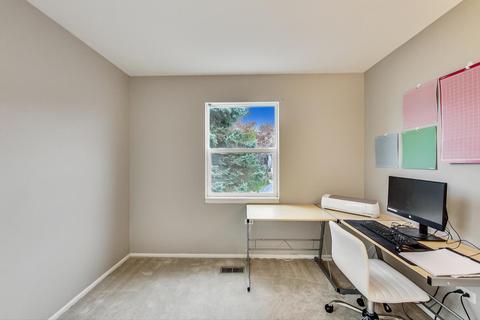 61 Pine Cir, Cary, IL 60013 photo 18