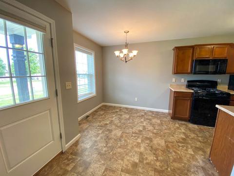 3519 Silverado Trl, Normal, IL 61761 photo 9