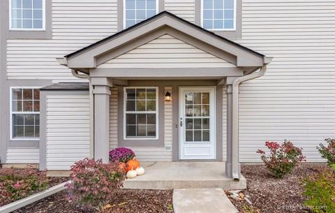 580 Brighton Ct, Elgin, IL 60123 photo 3