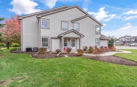 580 Brighton Ct, Elgin, IL 60123 photo 1