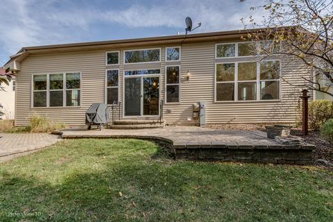808 Beech Dr, Elgin, IL 60120 photo 28