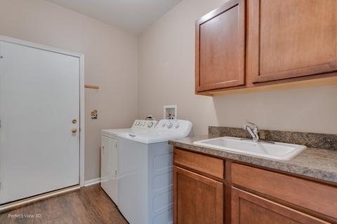 808 Beech Dr, Elgin, IL 60120 photo 23
