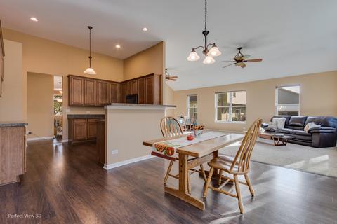 808 Beech Dr, Elgin, IL 60120 photo 10
